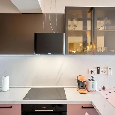 Wave N' Sea In Infinity - Parking