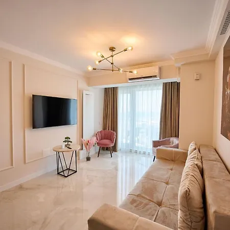 Wave N' Sea In Infinity - Parking * Mamaia