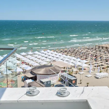 Wave N' Sea In Infinity - Parking * Mamaia