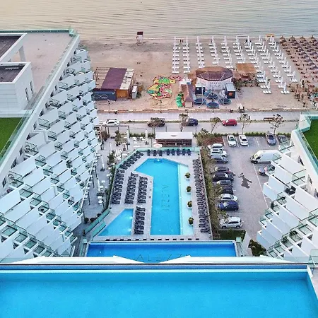 Wave N' Sea In Infinity - Parking